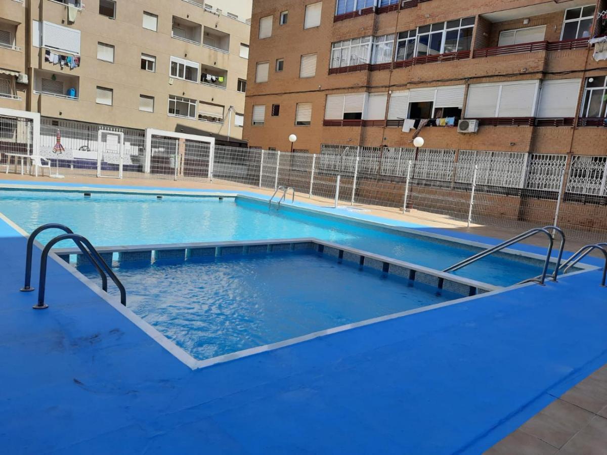016 Happiness Apartment - Alicante Holiday Torrevieja Luaran gambar
