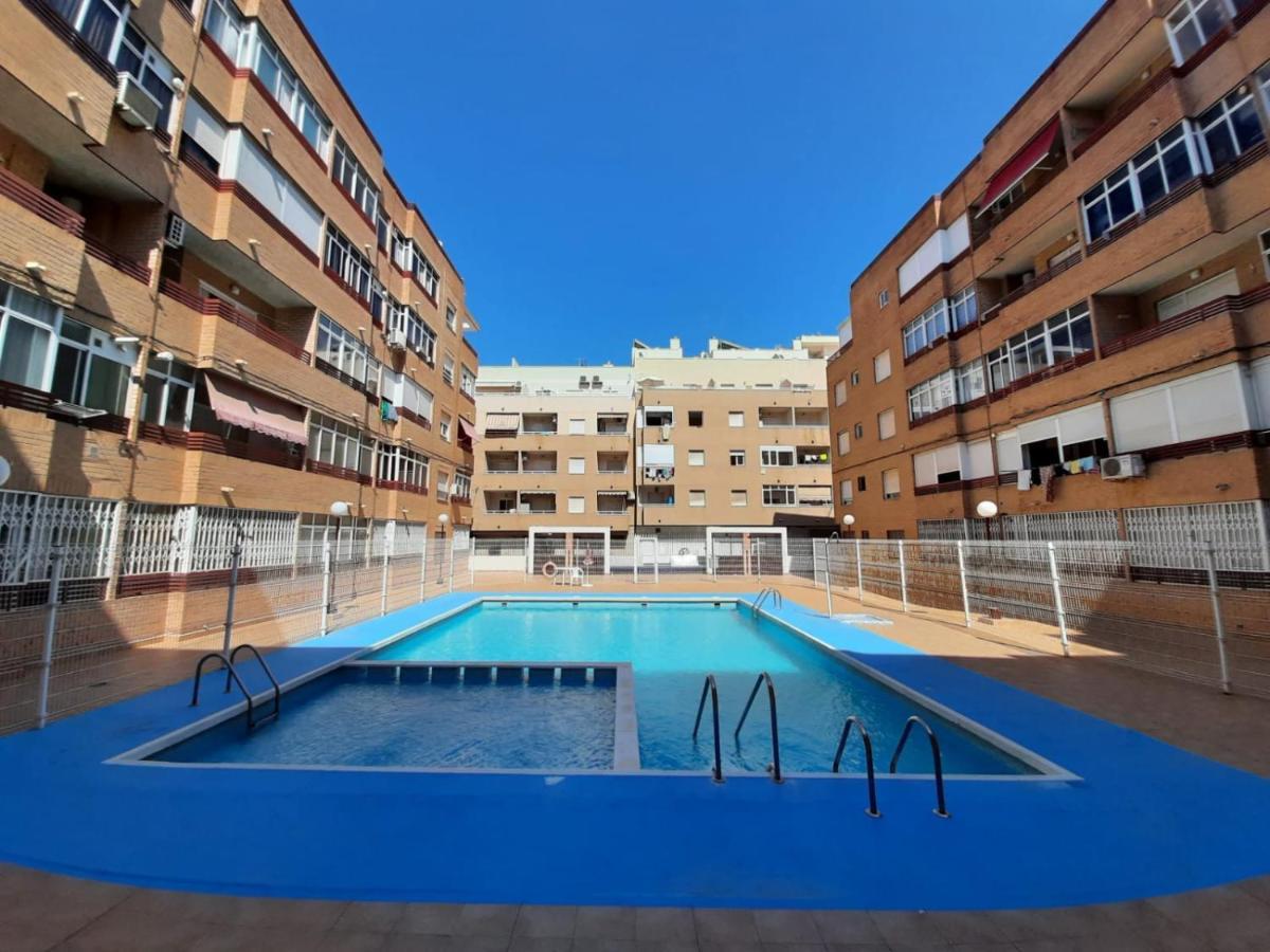 016 Happiness Apartment - Alicante Holiday Torrevieja Luaran gambar